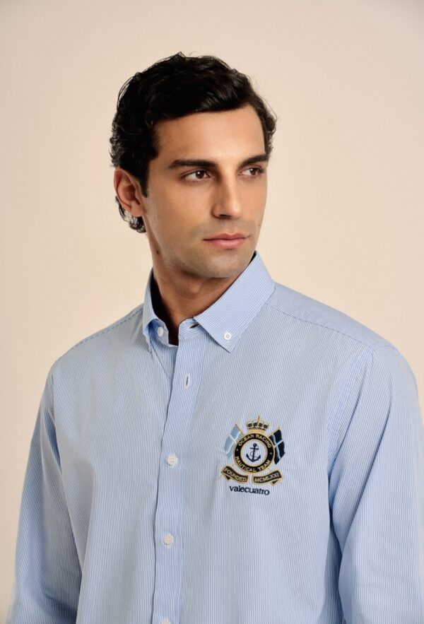 P25H-6152-CEL CAMISA CELESTE MODELO ESCUDO - Imagen 4