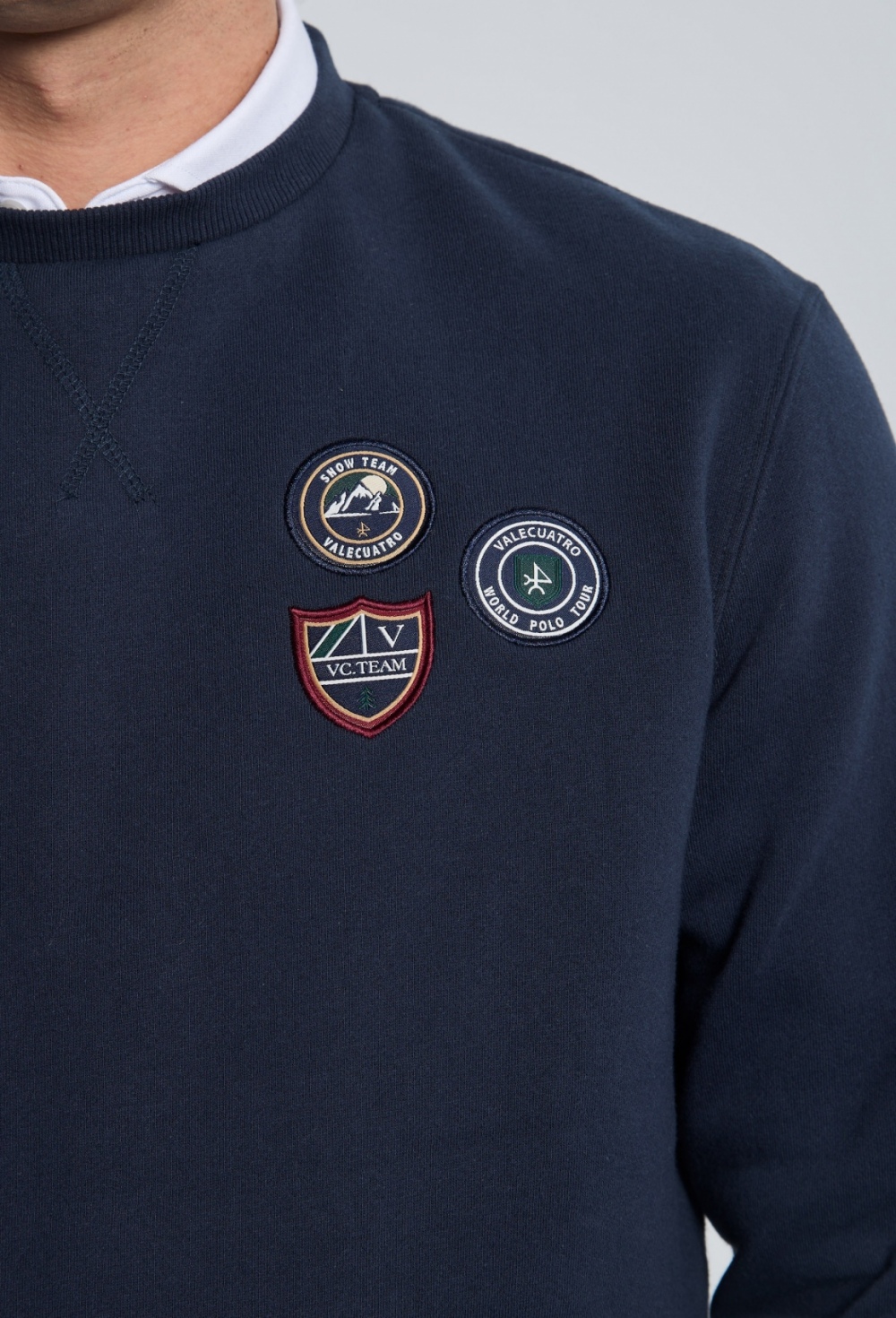 P25H-6393-AZM Sudadera 3 escudos azul marino - Imagen 6